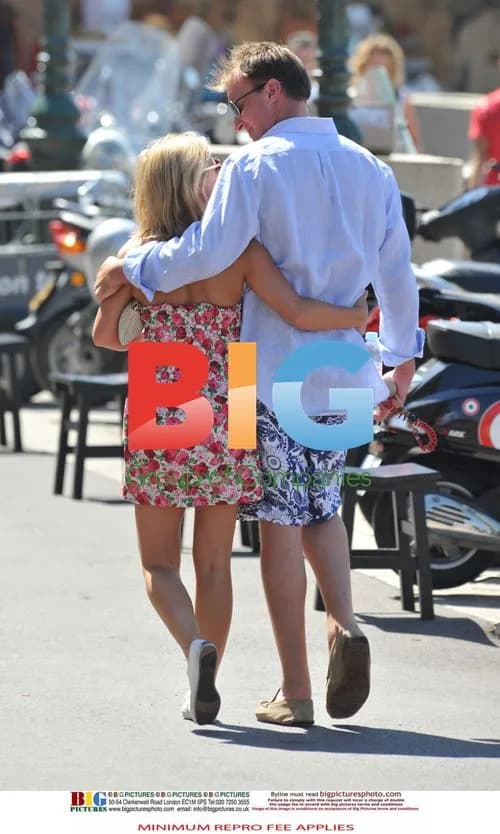 Geri Halliwell and Henry Beckwith take romantic stroll