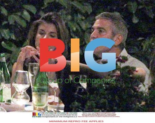 Clooney and Canalis Dine in Italy