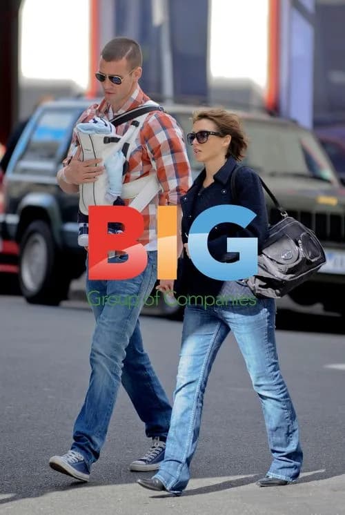 Dannii Minogue and family shopping