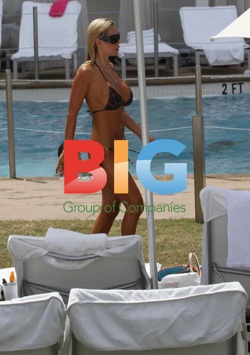 Shauna Sand Poolside with Daughters