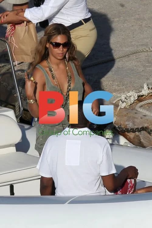 Beyonce and Jay-Z Enjoy Island Getaway