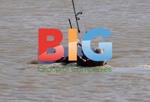 Richard Branson Attempts Channel Crossing