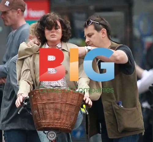 Anne Hathaway Filming "One Day" Stunt