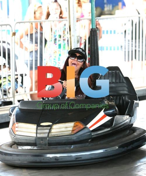 Jersey Shore Cast on Boardwalk