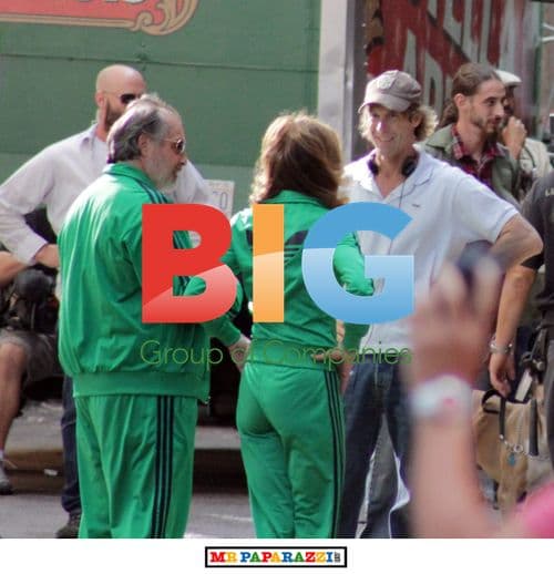 Kevin Dunn and Julie White on "Transformers 3" set