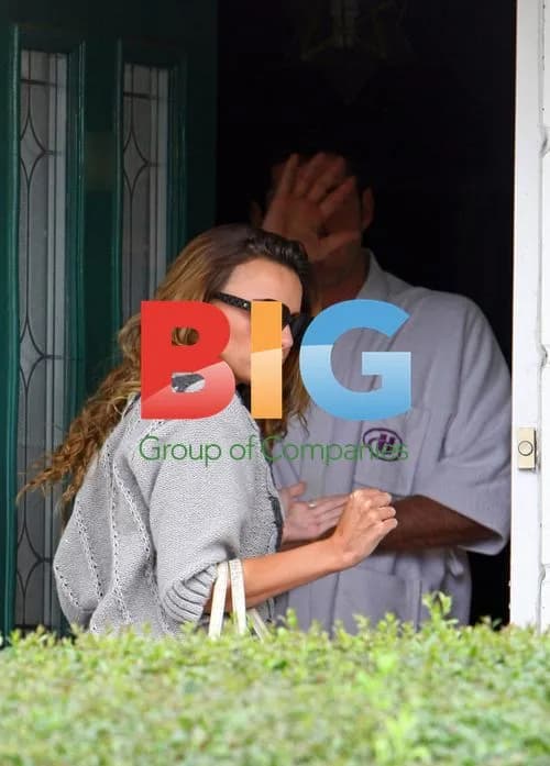 Nadine Coyle Waves Goodbye