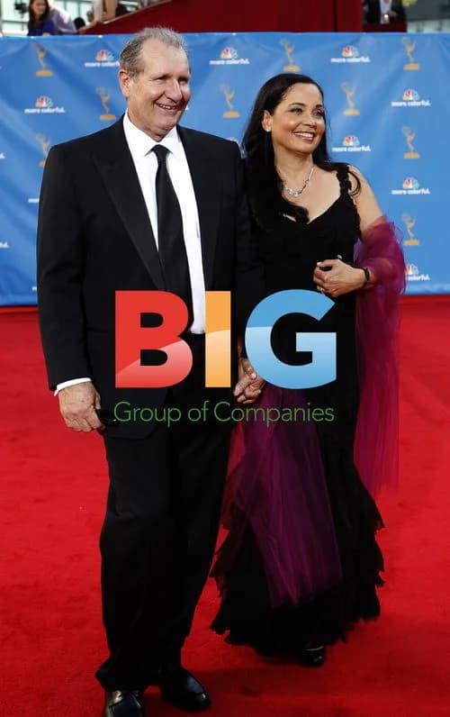 Ed O'Neill and Catherine Rusoff at 2010 Emmy Awards