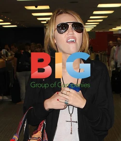 Miley Cyrus at JFK Airport