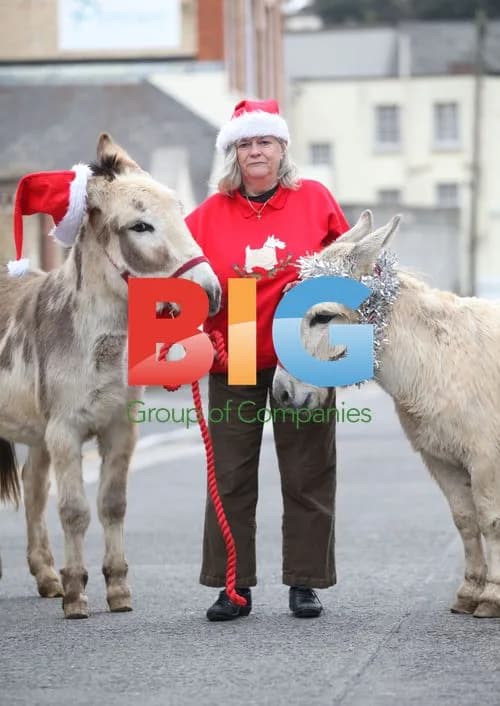 Anne Widdecombe supports donkey charity