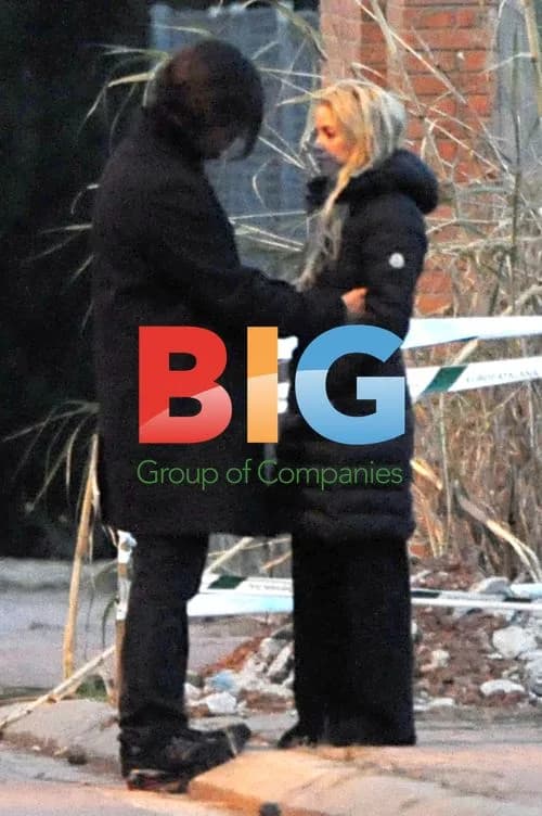 Shakira and Antonio de la Rua's Romantic Stroll