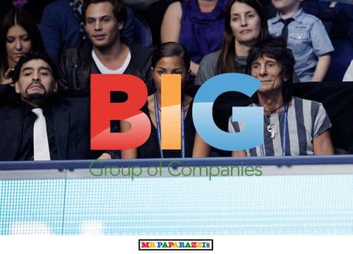 Ronnie Wood with Girlfriend and Maradona