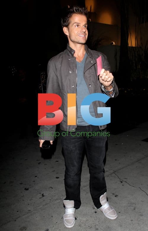 Louis Van Amstel Celebrates End of DWTS