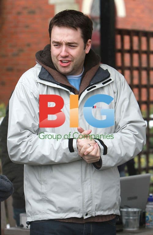 Jason Manford hosts charity walk