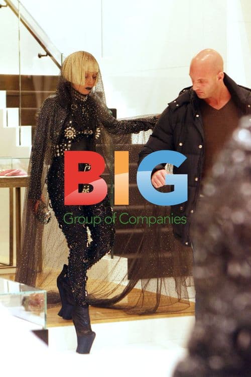 Lady Gaga Shopping in Milan