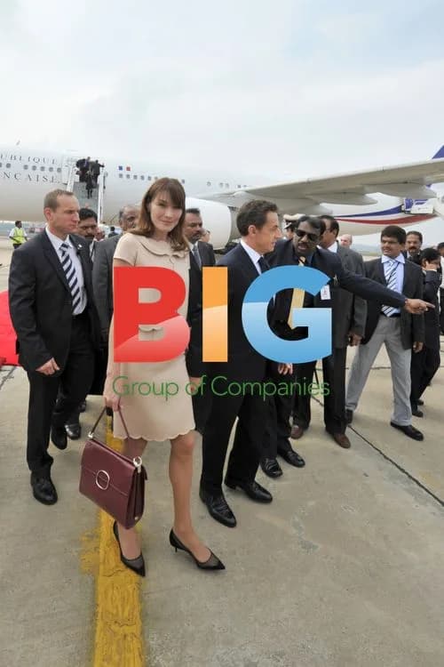 Sarkozy and Bruni Arrive in Bangalore