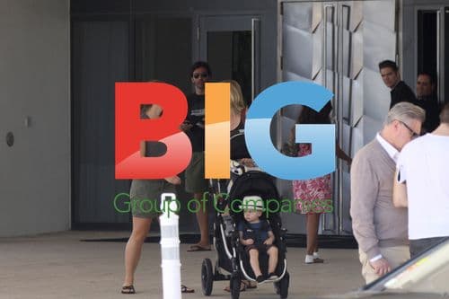 Anna Hansen and Lance Armstrong\'s Family Outing