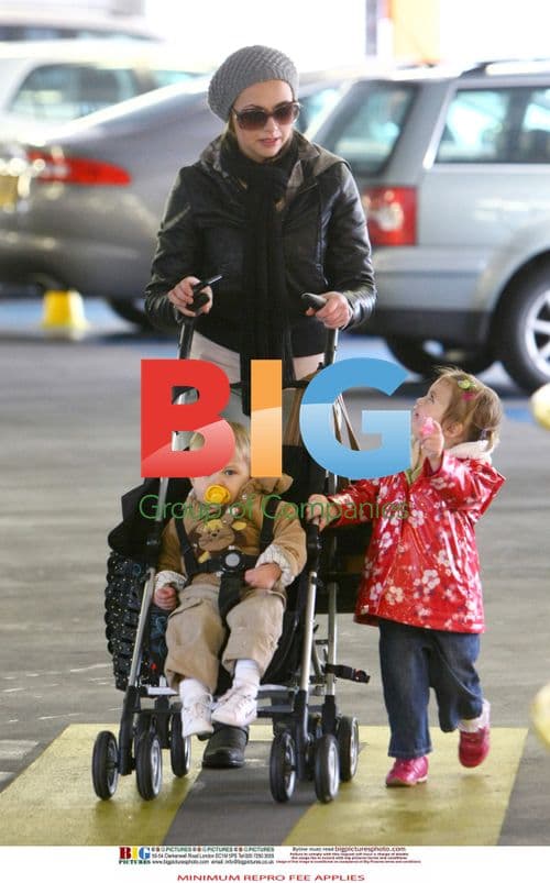 Charlotte Church Fills Car, Shops with Daughter