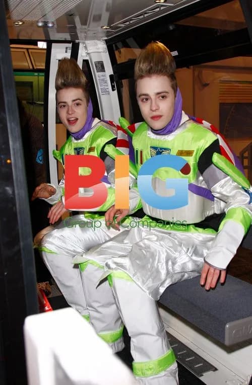 Jedward Break Guinness World Record