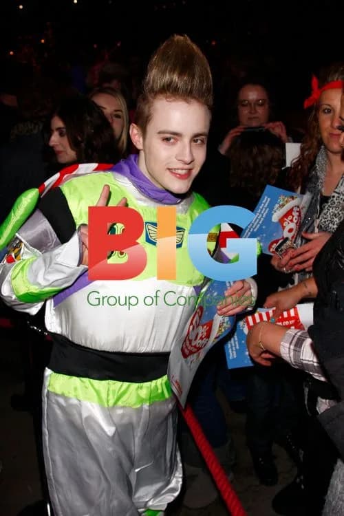 Jedward Break Guinness World Record