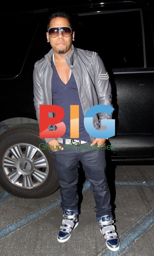 Bobby Valentino Arriving at Concert in Ontario