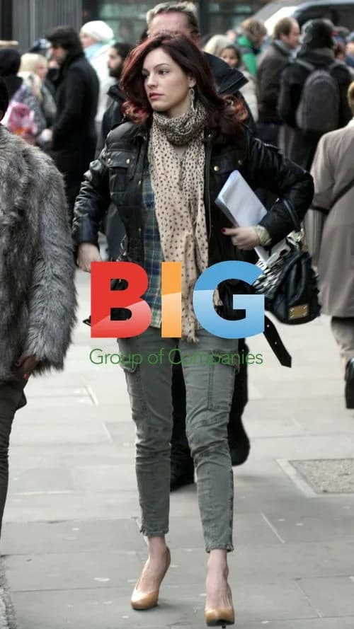 Kelly Brook Leaving Hotel