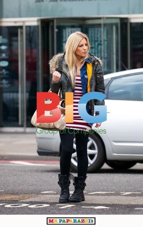 Mollie King Leaving Record Company