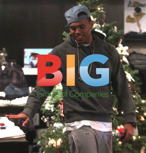 Chris Brown Holiday Shopping