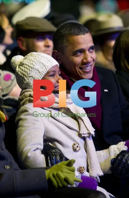 Obama Family at National Christmas Tree Lighting