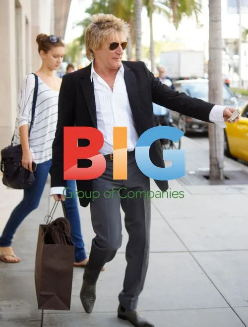 Rod Stewart Shopping with Friend