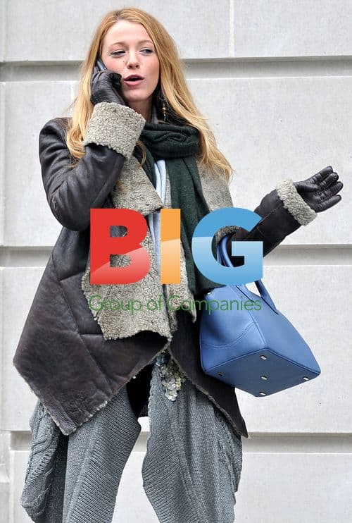 Blake Lively on 'Gossip Girl' set in NYC