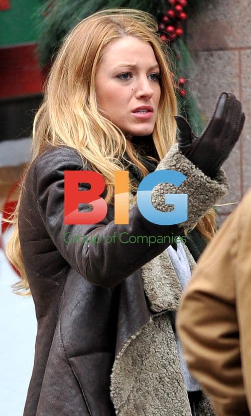 Blake Lively on 'Gossip Girl' set in NYC