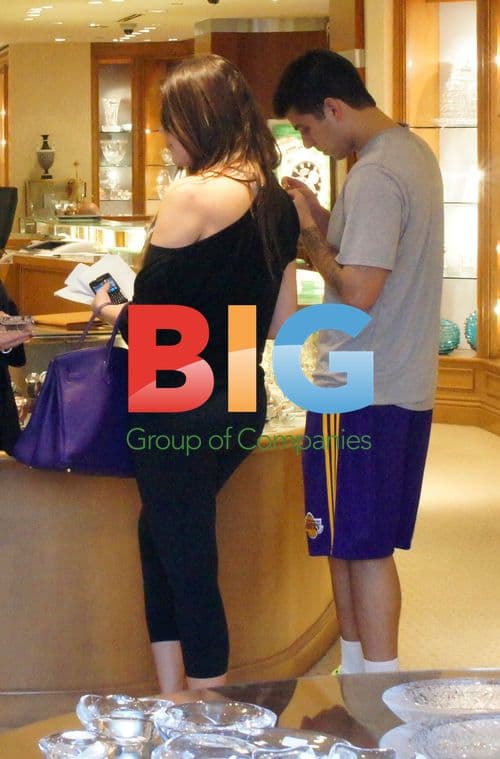 Khloe and Rob Kardashian Christmas Shopping