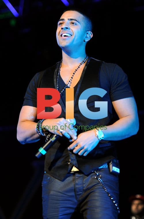 Jay Sean performs at Y-100 Jingle Ball