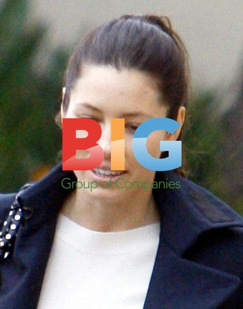 Jessica Biel Leaves Barneys in Beverly Hills