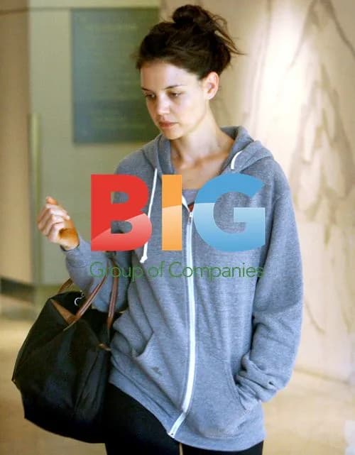 Katie Holmes Heads to Gym Makeup Free