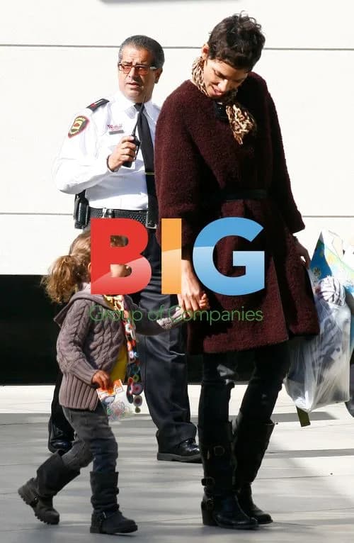 Halle Berry and daughter shopping