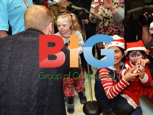 Ronan Keating Visits Children's Hospital