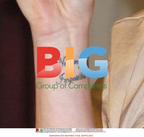 Katie Waissel performs to small crowd