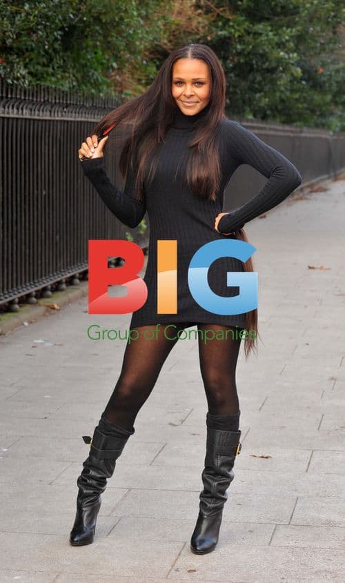 Samantha Mumba Launches Easilocks Hair Extensions