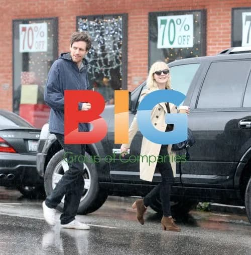 Kirsten Dunst and Jason Boesel Shop in West Hollywood