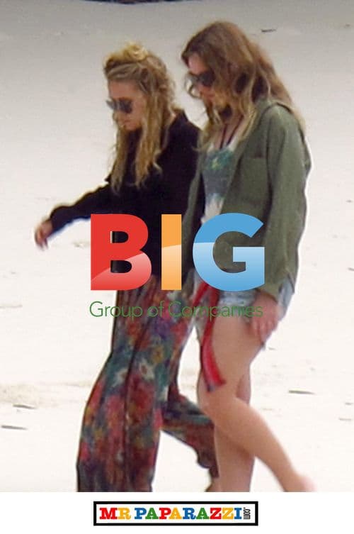 Olsen Twins on Holiday in Southeast Asia