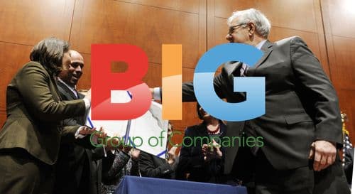 Pelosi Signs DADT Repeal Bill