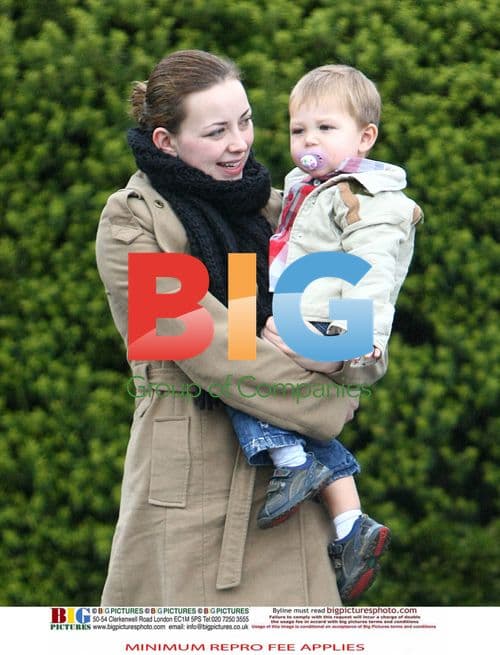 Charlotte Church hands off kids to ex Gavin Henson