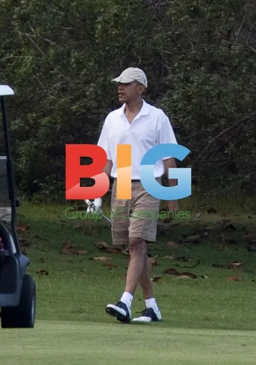 Obama Golfing with Friends in Hawaii