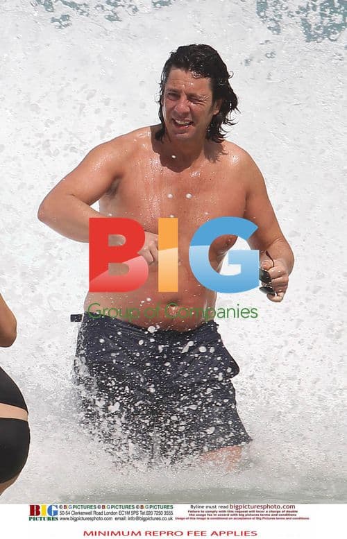 Laurence Llewelyn-Bowen enjoys beach time in Barbados