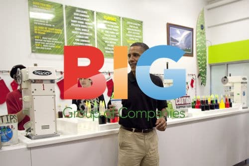 Obama Eats Shaved Ice in Hawaii