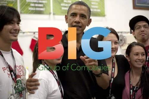 Obama Eats Shaved Ice in Hawaii