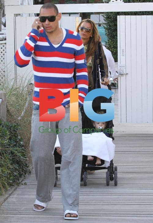 Jermaine Jones and Family Vacation in Miami