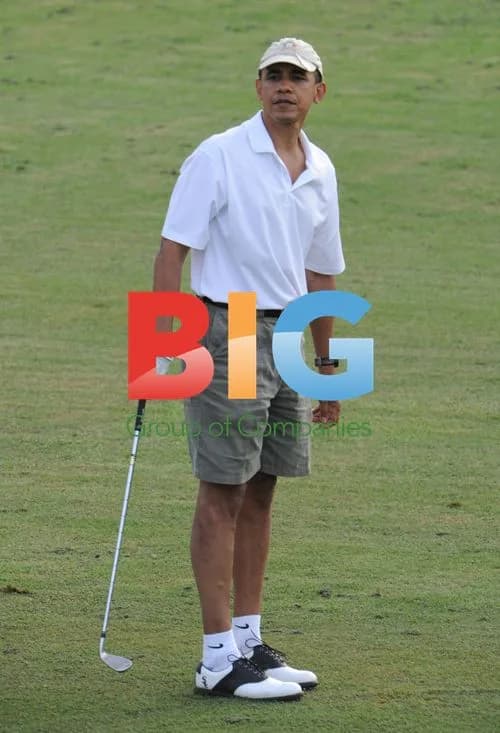 Obama Golfing in Hawaii