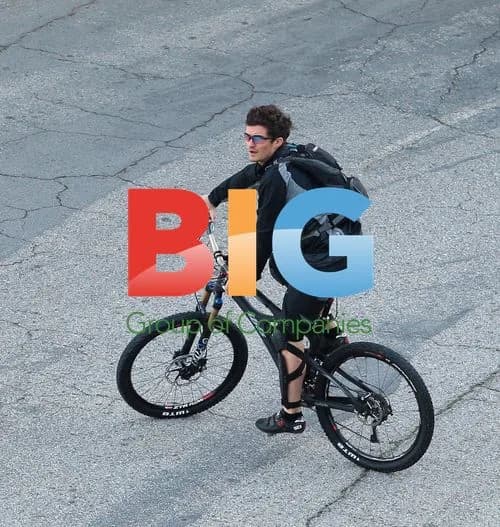 Orlando Bloom Rides Mountain Bike